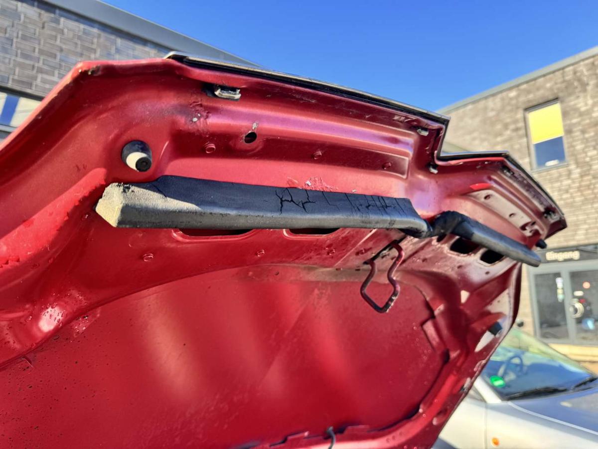 Citroen C4 original Motorhaube EKQ Luziferrot Bj.2007